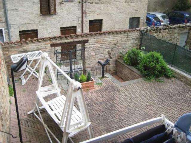 Appartamento in vendita di 104 m² in Via Francesco Luzi