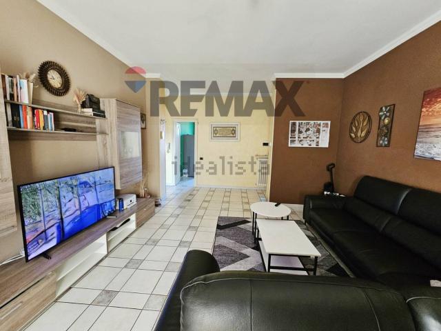 Appartamento in vendita di 104 m² in Via IV Novembre, 4