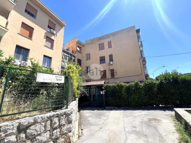 Appartamento in vendita di 104 m² in Via Lipari, 6