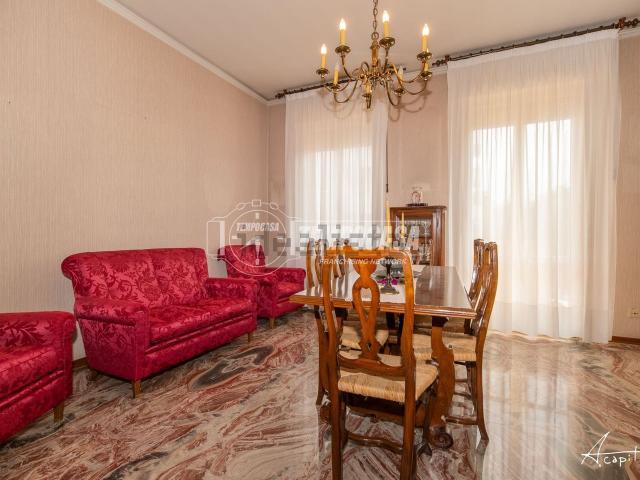 Appartamento in vendita di 104 m² in Via Luigi Carbonieri, 39