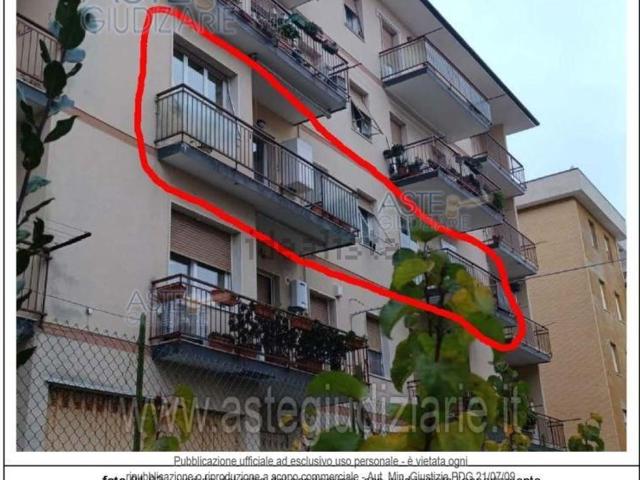 Appartamento in vendita di 104 m² in Via Monte Vettore, 58