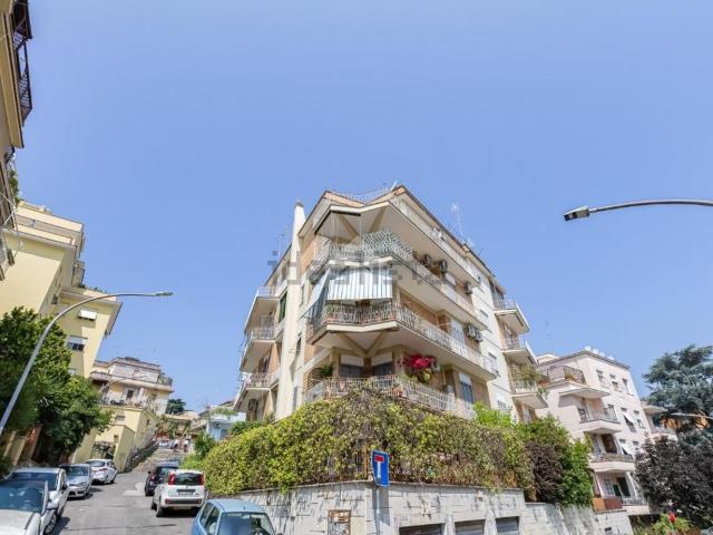 Appartamento in vendita di 104 m² in Via Monte Vergine, 3