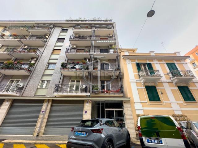 Appartamento in vendita di 104 m² in Via Michelangelo Signorile