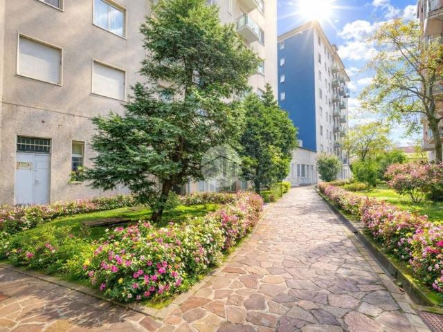 Appartamento in vendita di 104 m² in Via Ninfea, 1