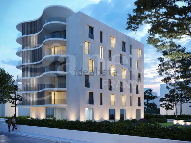 Appartamento in vendita di 104 m² in Via Sandro Pertini