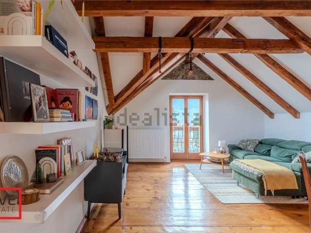 Appartamento in vendita di 104 m² in Via Santa Caterina