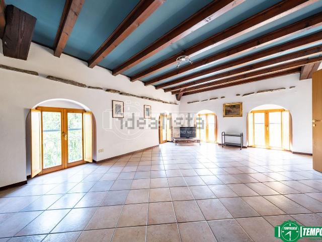 Appartamento in vendita di 104 m² in Via Sempione, 73