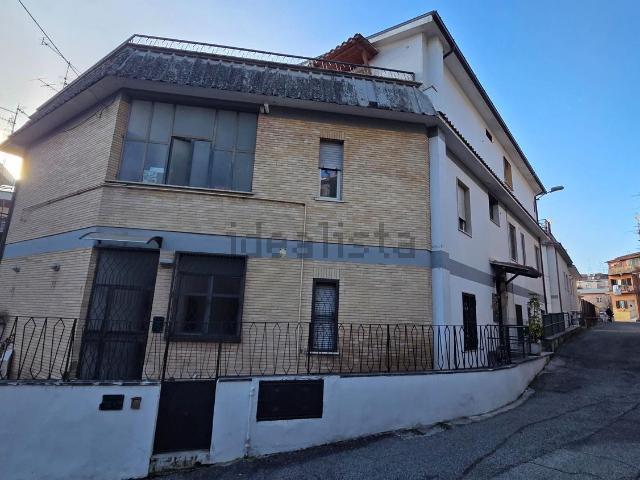 Appartamento in vendita di 104 m² in Via Porta San Martino