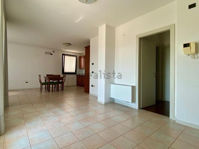 Appartamento in vendita di 104 m² in Via Pierluigi Nervi