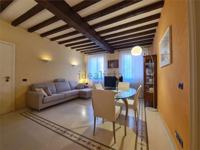 Appartamento in vendita di 104 m² in Via Pioppa, 104