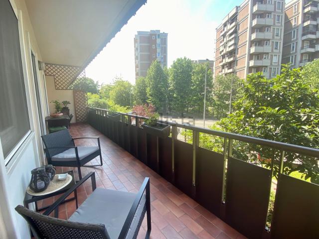 Appartamento in vendita di 104 m² in Via Rodolfo Morandi, 26