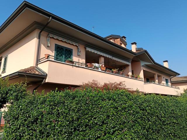 Appartamento in vendita di 104 m² in Via Romagna, 5