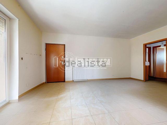 Appartamento in vendita di 104 m² in Via Tommaso Fiore