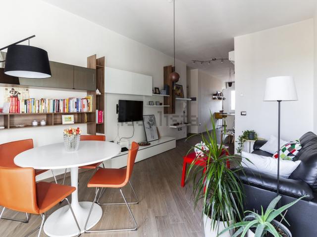 Appartamento in vendita di 104 m² in Viale A. Tassoni, 112
