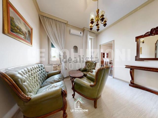 Appartamento in vendita di 104 m² in Viale Cristoforo Colombo, 17