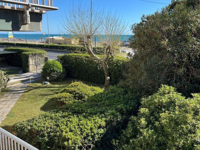 Appartamento in vendita di 104 m² in Viale Litoraneo