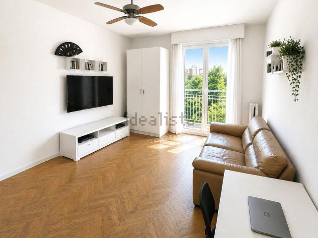 Appartamento in vendita di 104 m² in Viale Lucania, 15