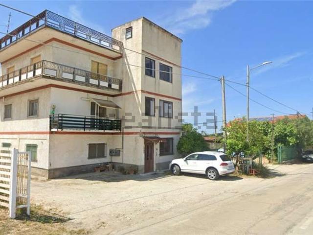 Appartamento in vendita di 104 m² in Contrada Perazza