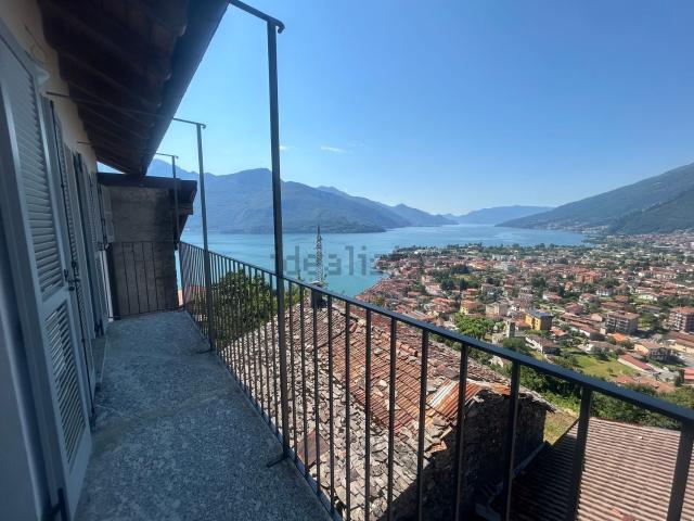 Appartamento in vendita di 104 m² in Località Piumona