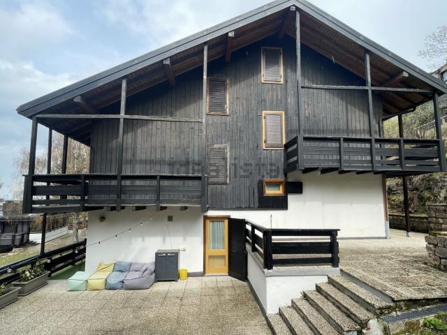 Appartamento in vendita di 104 m² in Strada di Vason