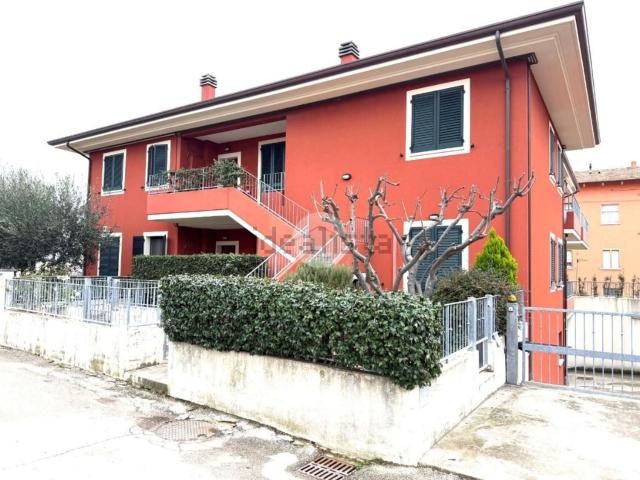 Appartamento in vendita di 105 m² in Via 3ª Strada, 14
