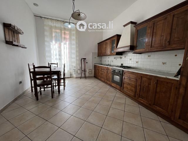 Appartamento in vendita di 105 m² in Via C. Battisti, 60