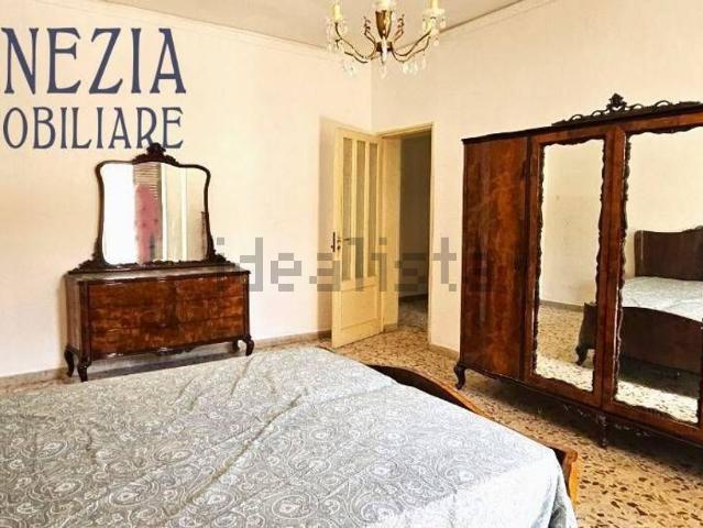 Appartamento in vendita di 105 m² in Via Conte Luna