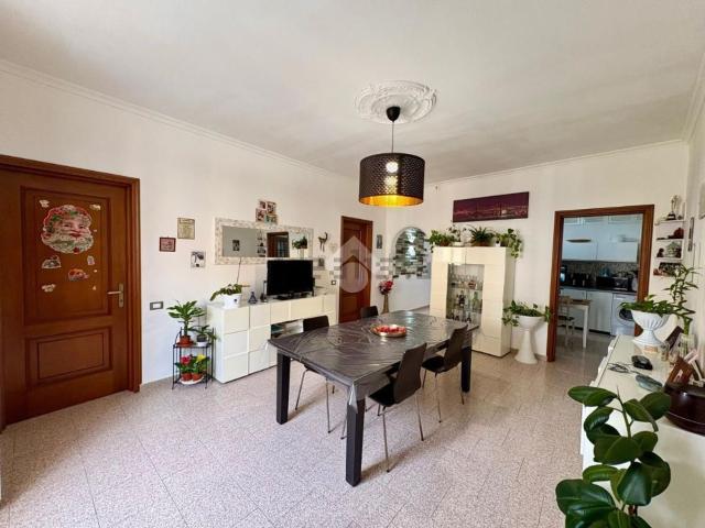 Appartamento in vendita di 105 m² in Via Cornigliano, 20
