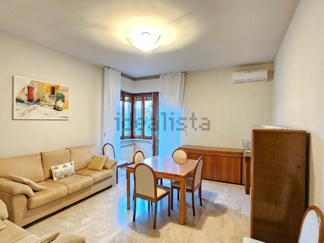 Appartamento in vendita di 105 m² in Via Candido Poggio, 35