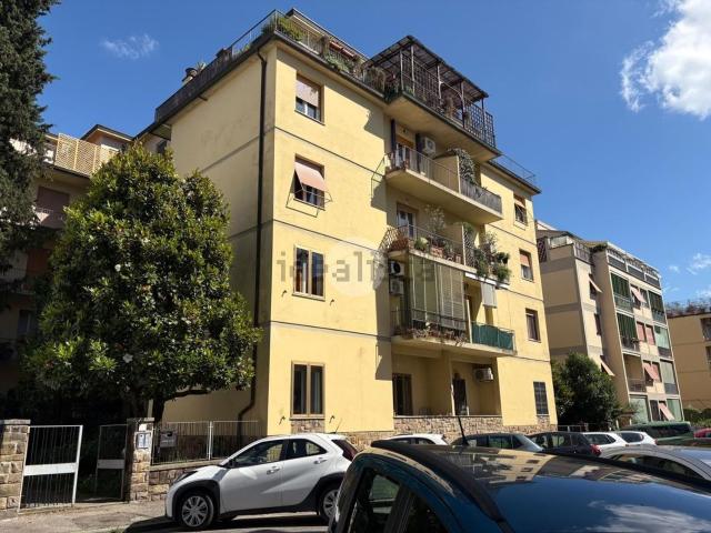 Appartamento in vendita di 105 m² in Via Castelfidardo, 50