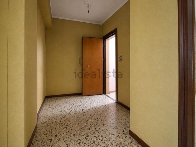 Appartamento in vendita di 105 m² in Via Cesare Battisti