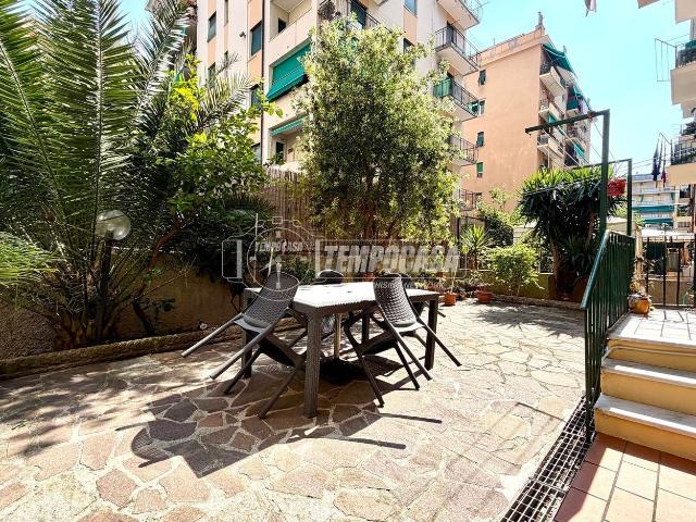 Appartamento in vendita di 105 m² in Via Chiaravagna, 18
