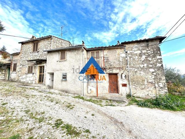 Appartamento in vendita di 105 m² in Via Amerina