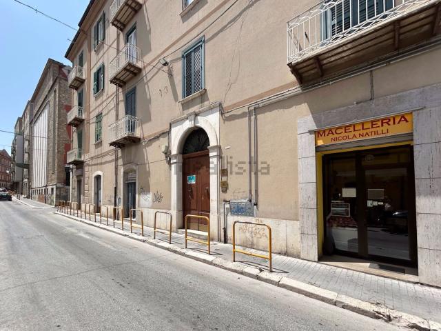 Appartamento in vendita di 105 m² in Via Antonio Cardarelli, 52