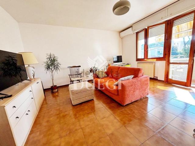 Appartamento in vendita di 105 m² in Via Angelo Tonelli, 11