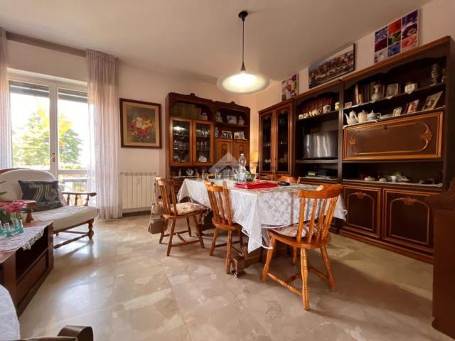 Appartamento in vendita di 105 m² in Via Adua, 10