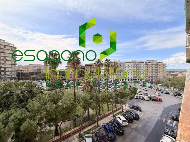 Appartamento in vendita di 105 m² in Via Adige