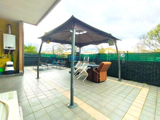Appartamento in vendita di 105 m² in Via Adriano Navarotto, 12