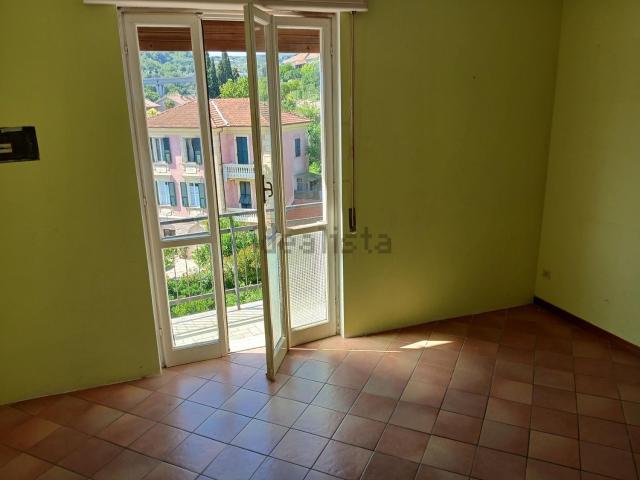 Appartamento in vendita di 105 m² in Via Artallo
