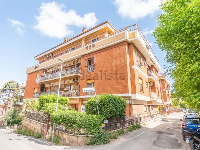 Appartamento in vendita di 105 m² in Via Arturo Reali, 18