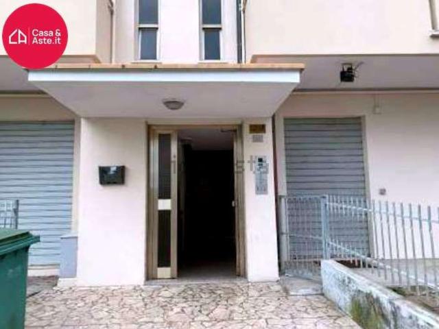 Appartamento in vendita di 105 m² in Via Asti, 23