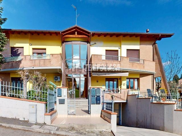 Appartamento in vendita di 105 m² in Via Borre, 26