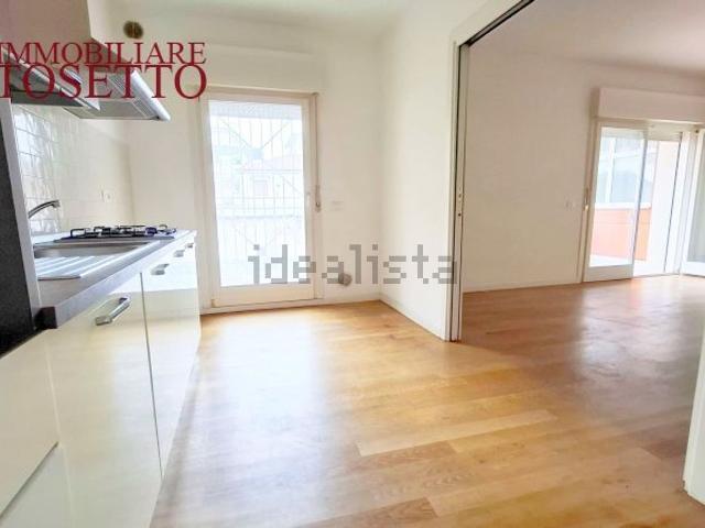 Appartamento in vendita di 105 m² in Via G. E. di Velo