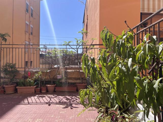 Appartamento in vendita di 105 m² in Via Gaetano di Pasquale, 3