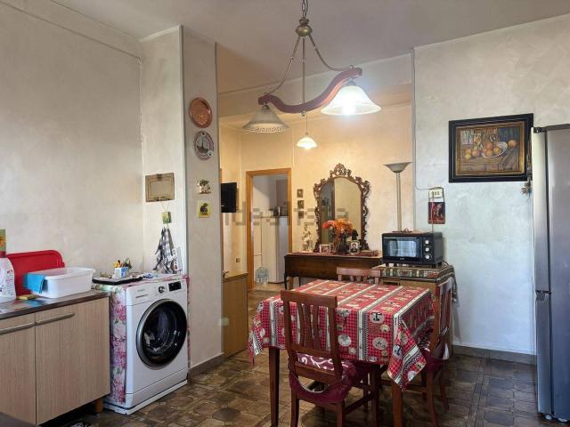 Appartamento in vendita di 105 m² in Via Giulio Cesare, 26