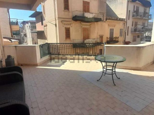 Appartamento in vendita di 105 m² in Via Giuseppe Mazzini