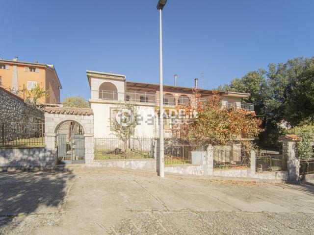 Appartamento in vendita di 105 m² in Via Giuseppe Verdi
