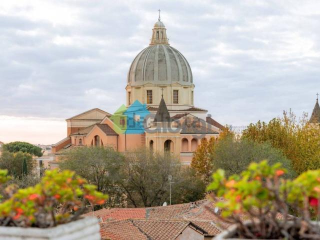 Appartamento in vendita di 105 m² in Via Giustino de Jacobis