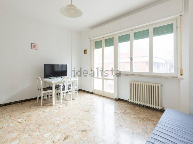 Appartamento in vendita di 105 m² in Via Giacomo Leopardi, 5