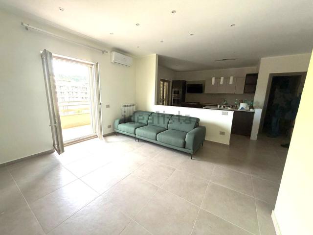Appartamento in vendita di 105 m² in Via Giacomo Matteotti, 30